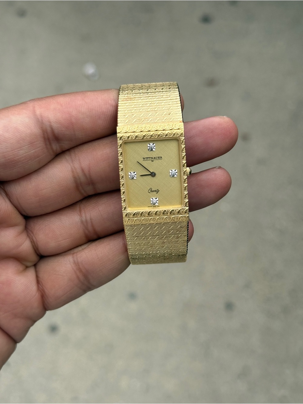 Wittnauer vintage DIAMOND AWARD Gold tank Quartz  men’s rare watch